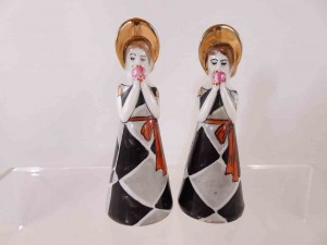 Noritake girls smelling flowers salt and pepper shakers