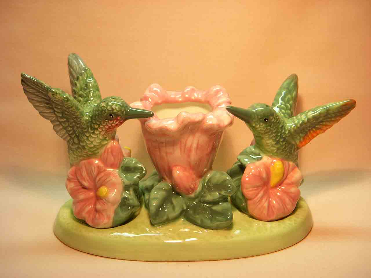 Hummingbirds with flower Mwah Westland Giftware salt and pepper shakers